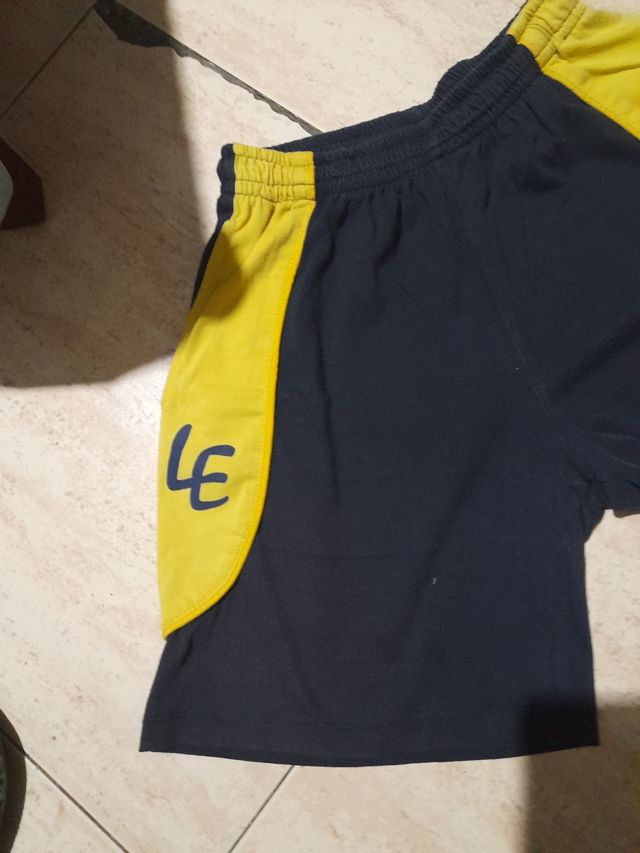 pantalo corto de egara