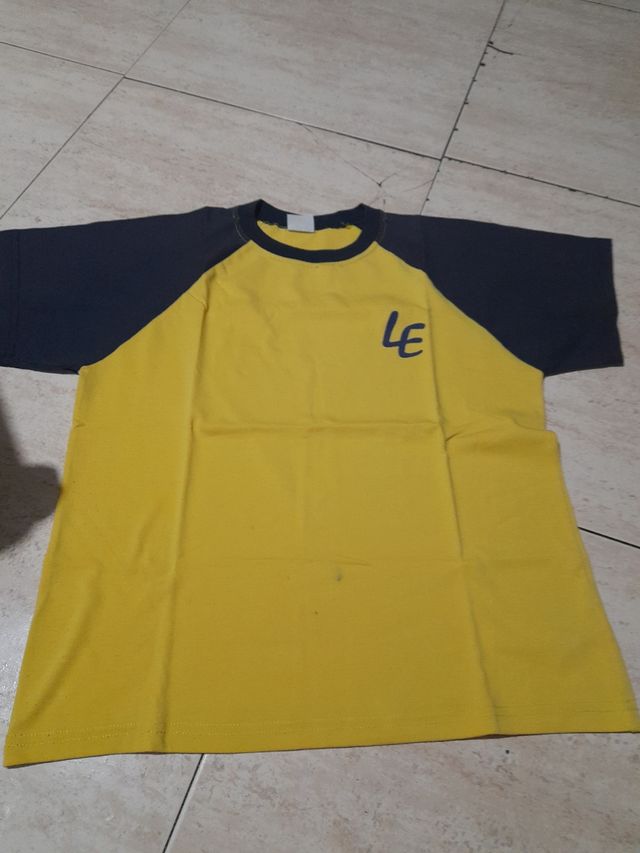 pollo corto de egara