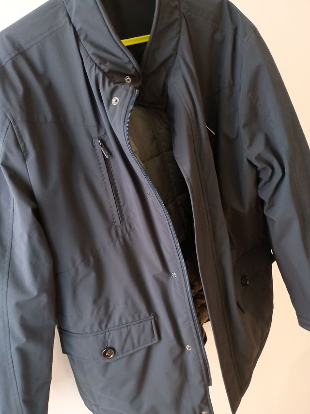 Abrigo nuevo de caballero de El Corte inglés