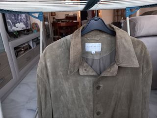 Chaqueta ante Cortefiel