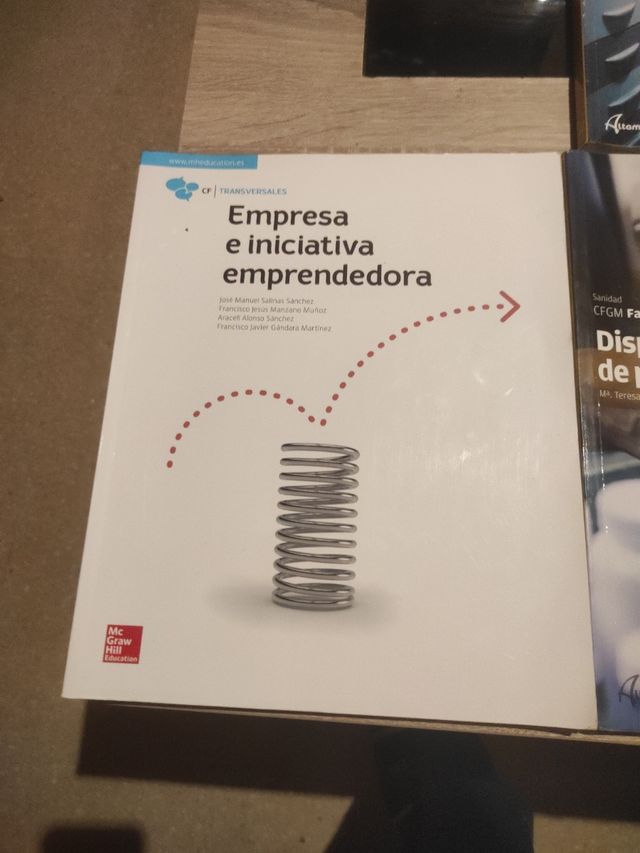 11 libros grado medio Farmacia Parafarmaci Altamar