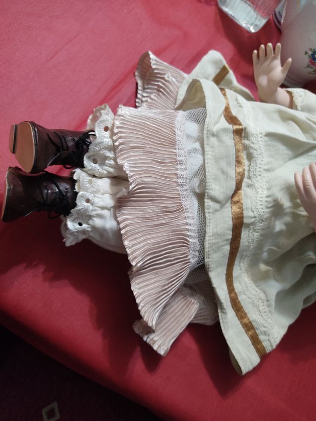 muñeca de coleccionismo porcelana