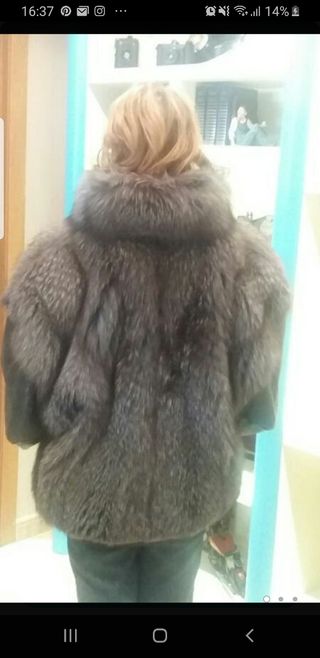 CHAQUETÓN DE PIEL 