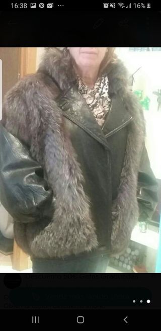 CHAQUETÓN DE PIEL 