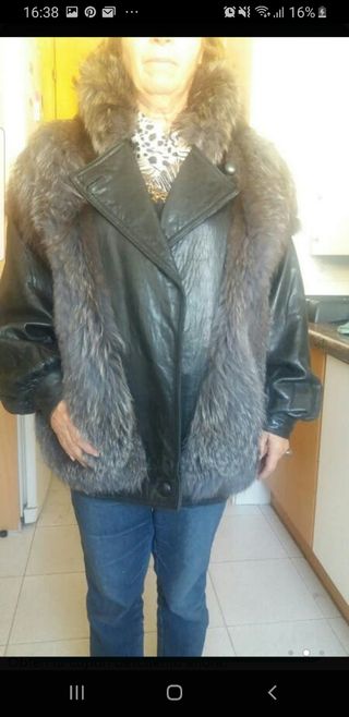 CHAQUETÓN DE PIEL 