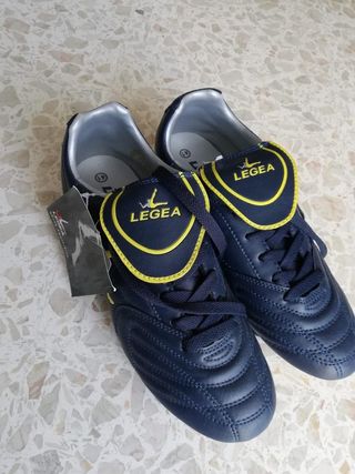 Scarpe da calcio Legea - Nuove.