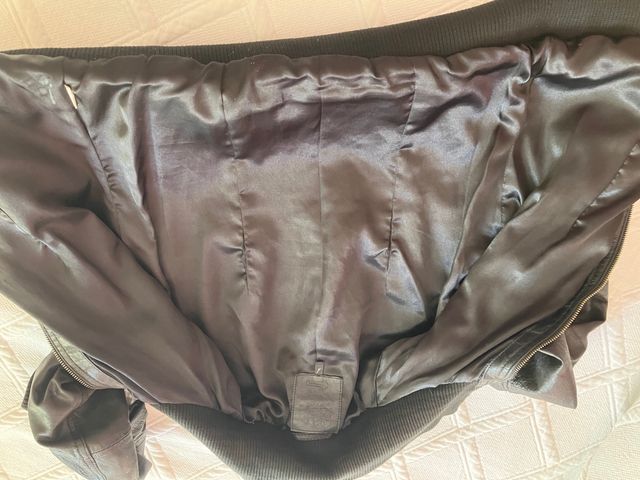 Cazadora cuero genuino casual  negra