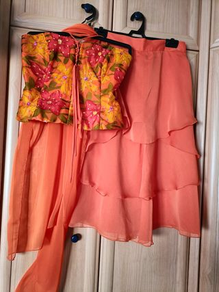 Conjunto de falda, top y foular talla 42 