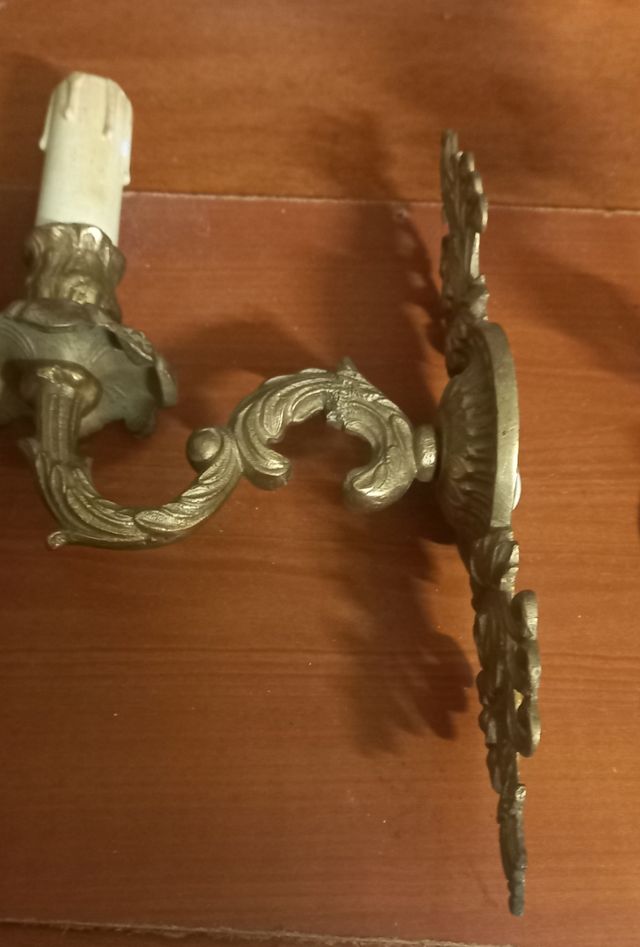 N.3 Applique in Ottone