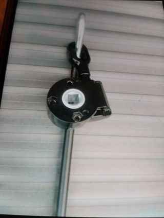 MAQUINA DE TOLDO Y MANIVELA 