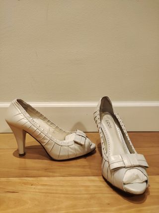 Zapatos piel beige / novia Lodi