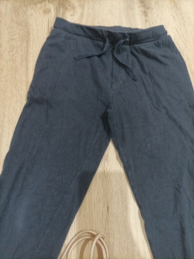 pantalón con bolsillo finito azul