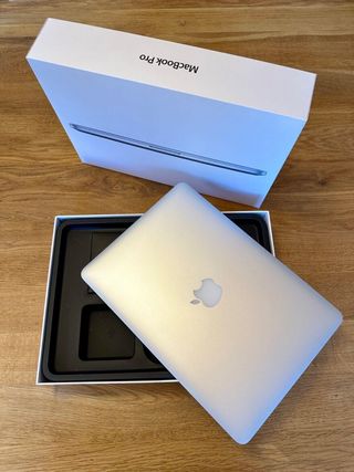 Apple MacBook Pro 13" Retina A1502 8GB RAM/256GB 
