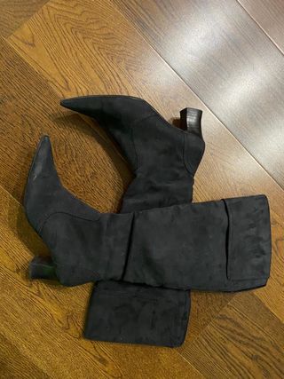 Botas altas ante negro con cremallera