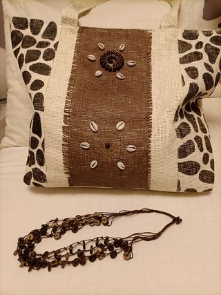 Con etiqueta. Bolsa de viaje