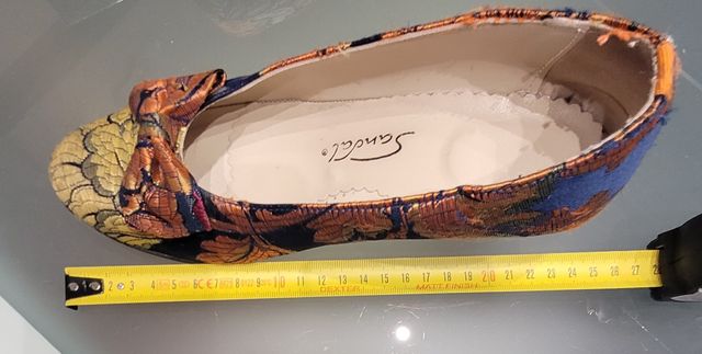 Zapatos artesanales de fallera