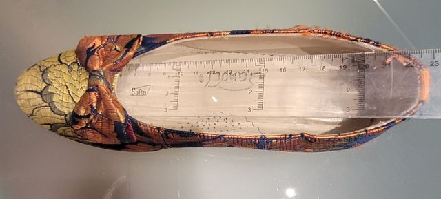 Zapatos artesanales de fallera