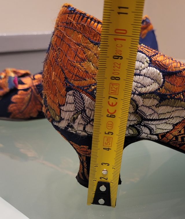 Zapatos artesanales de fallera