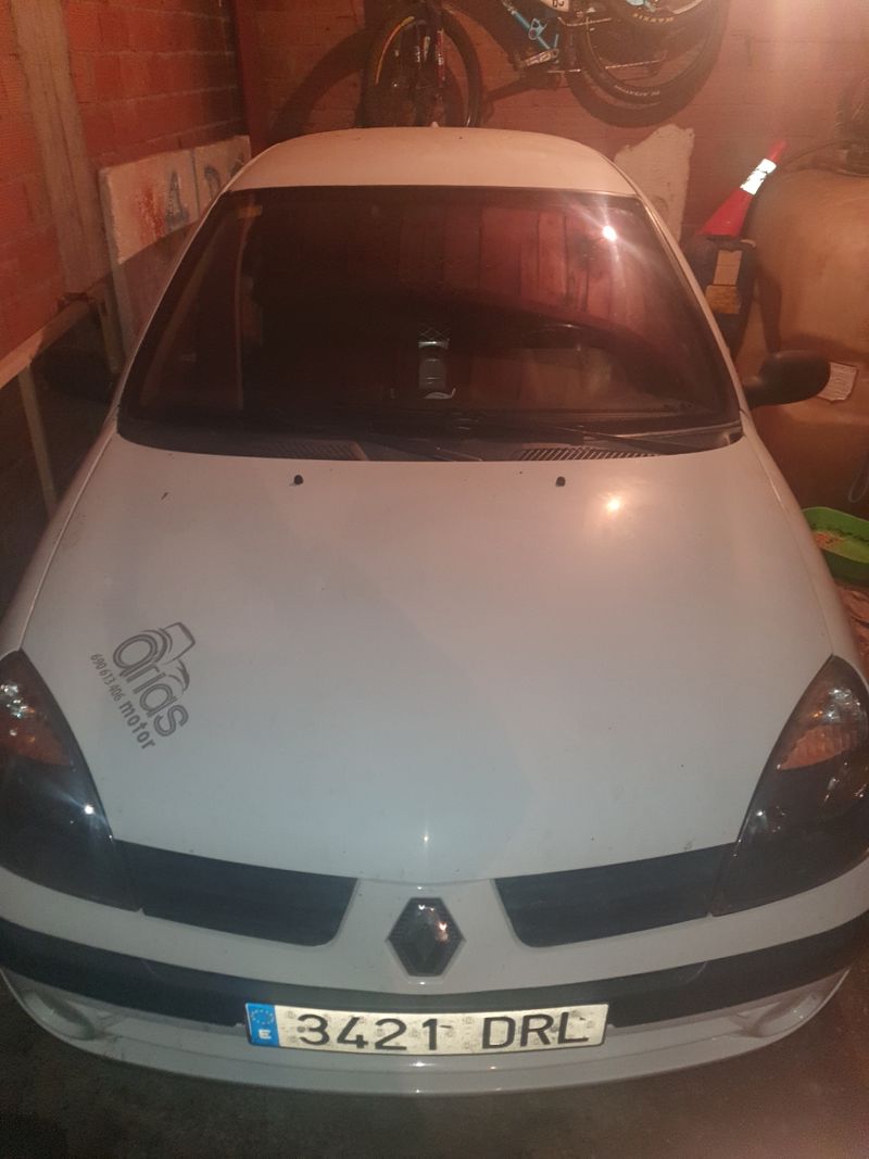 Renault Clio 2005 - foto 1
