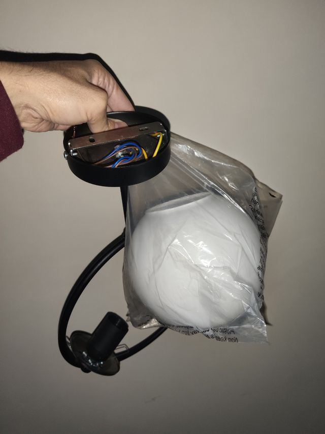 Lámpara de techo bola blanca