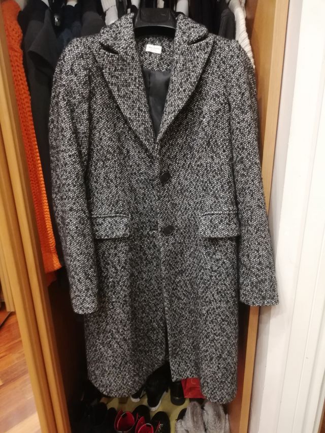 Cappotto grigio di Liu-Jo