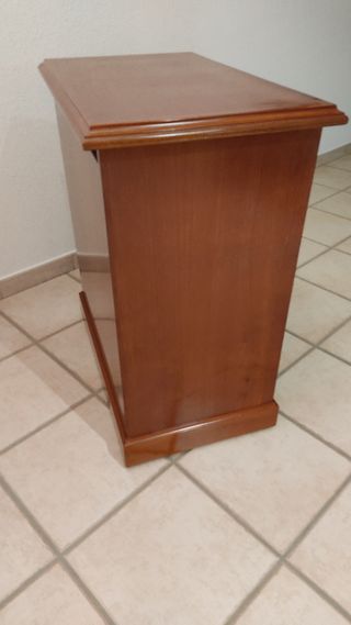 Mesa librería auxiliar. Venta en persona.
