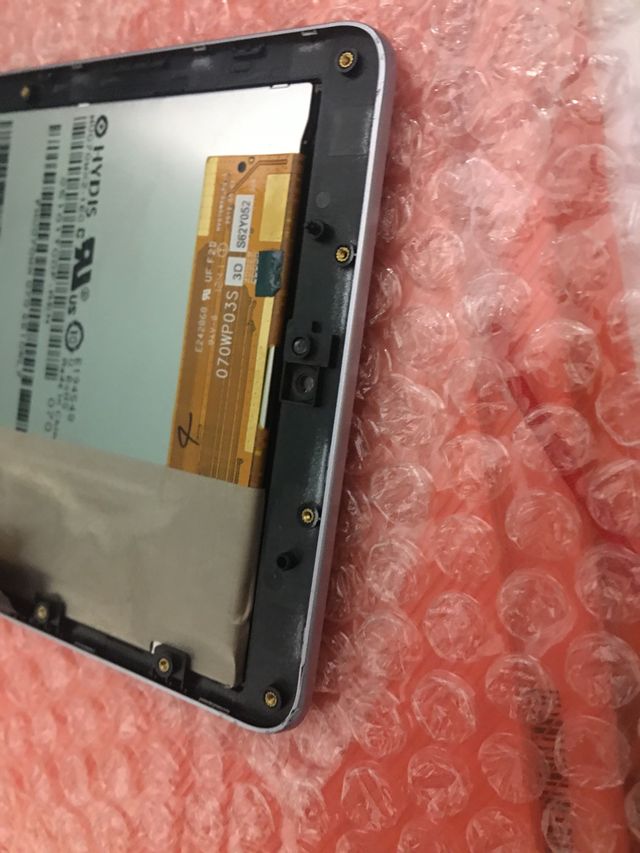 Tablet Asus, buon schermo, solo touch screen rotto