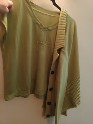 Rebeca y blusa de regalo a juego con el color