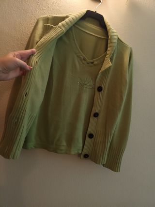 Rebeca y blusa de regalo a juego con el color