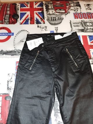 Pantalón cuero Lefties nuevo con etiqueta