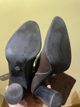 Botas altas piel mosqueteras 