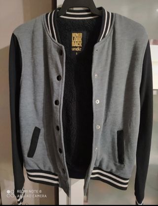 Chaqueta universitaria 