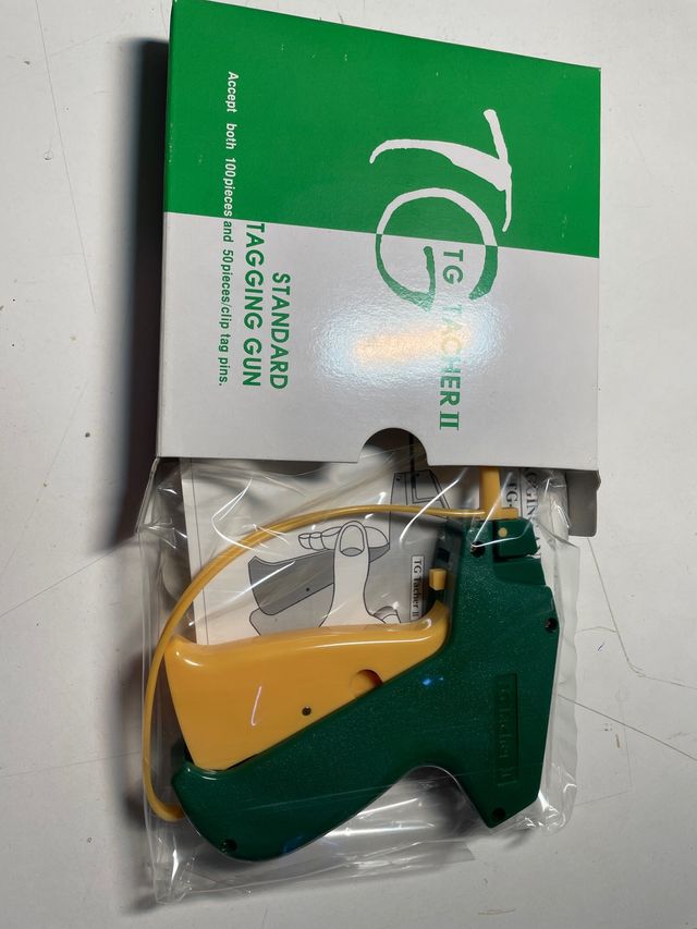 Pistola + 5.000 navi