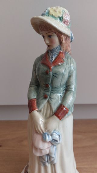 Preciosa figura grande feminina vintage sellada 