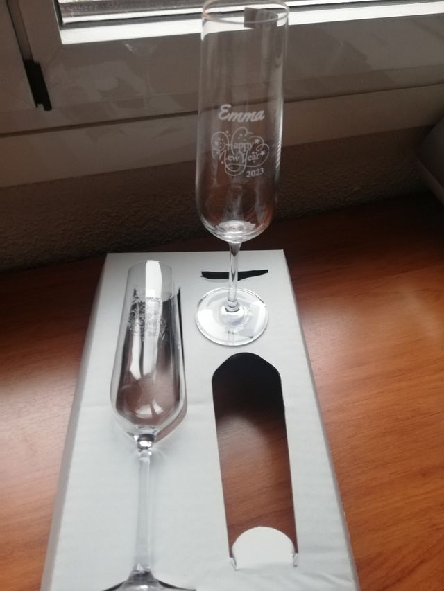 2 Copas de Cava, con EMMA