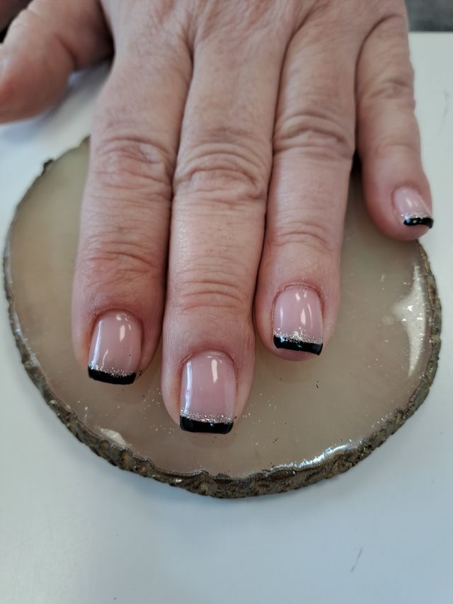 uñas de gel y semipermanente