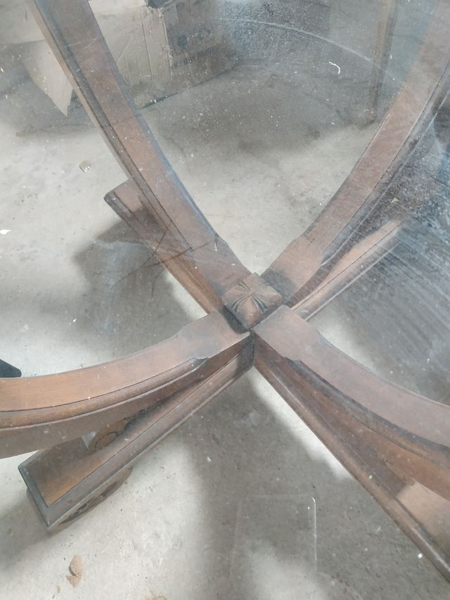 mesa nogal con cristal