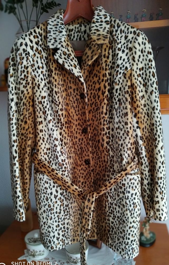 Abrigo Leopardo Sintético.