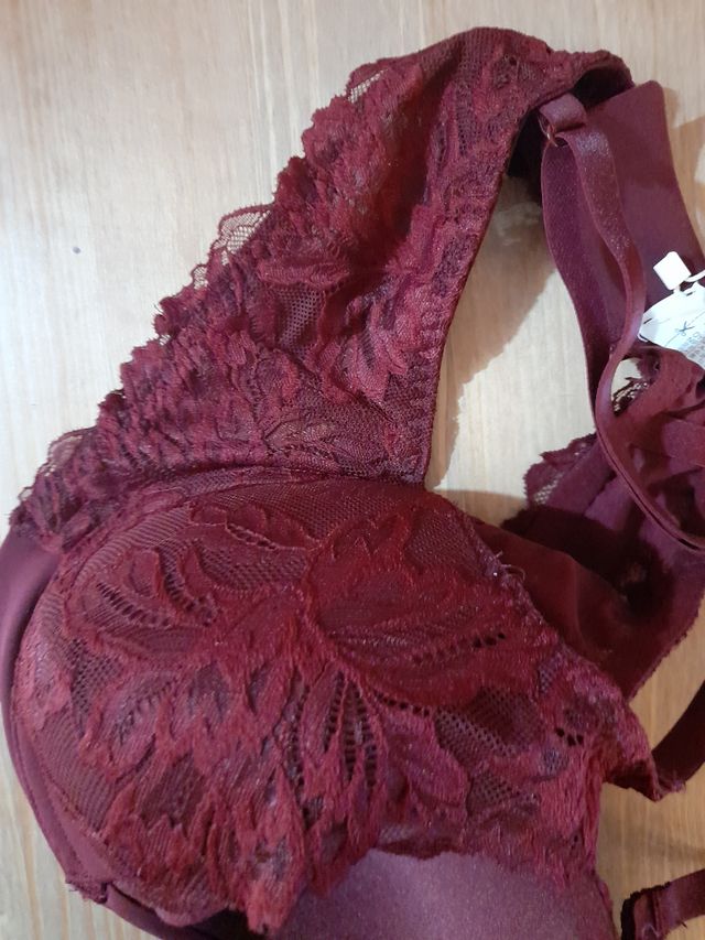 SUJETADOR T/ 95 B. (OYSHO).