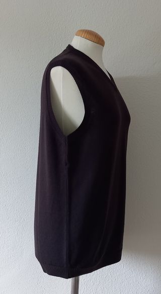 chaleco de hombre marrón. puede ser unisex. 