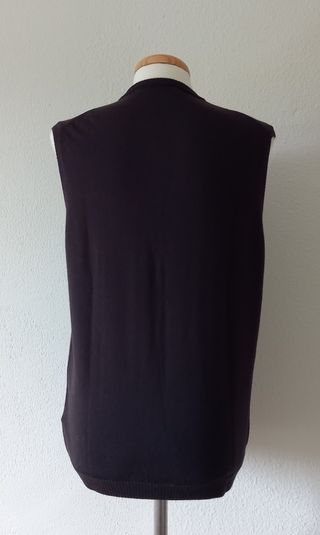 chaleco de hombre marrón. puede ser unisex. 