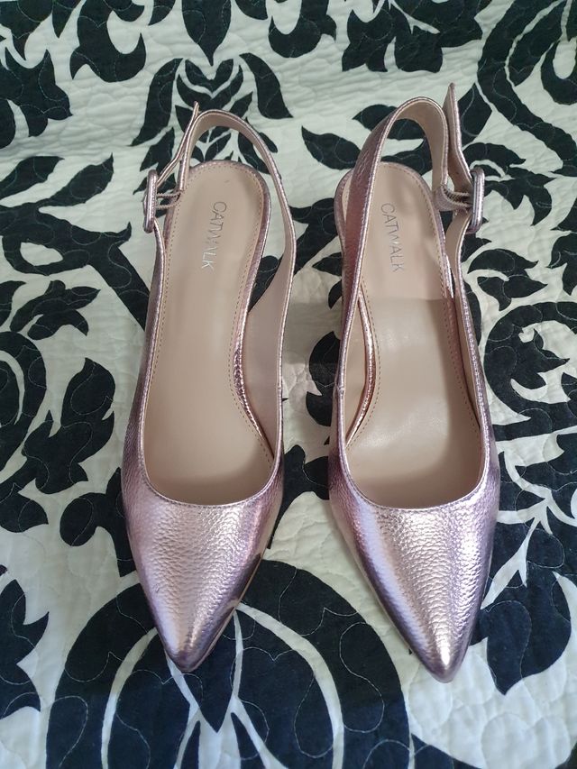 zapatos tacón Rosa charol número 39