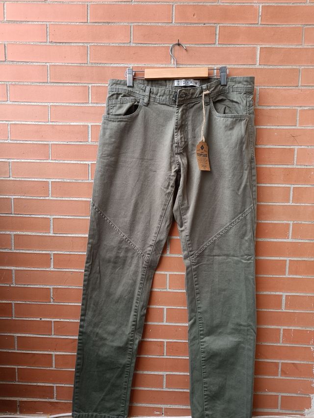 Pantalón NUEVO