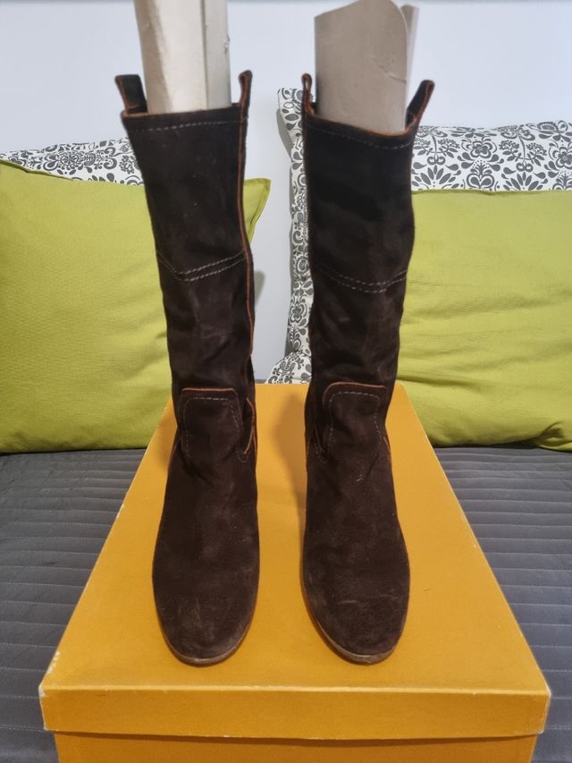 stivaletti marroni camoscio