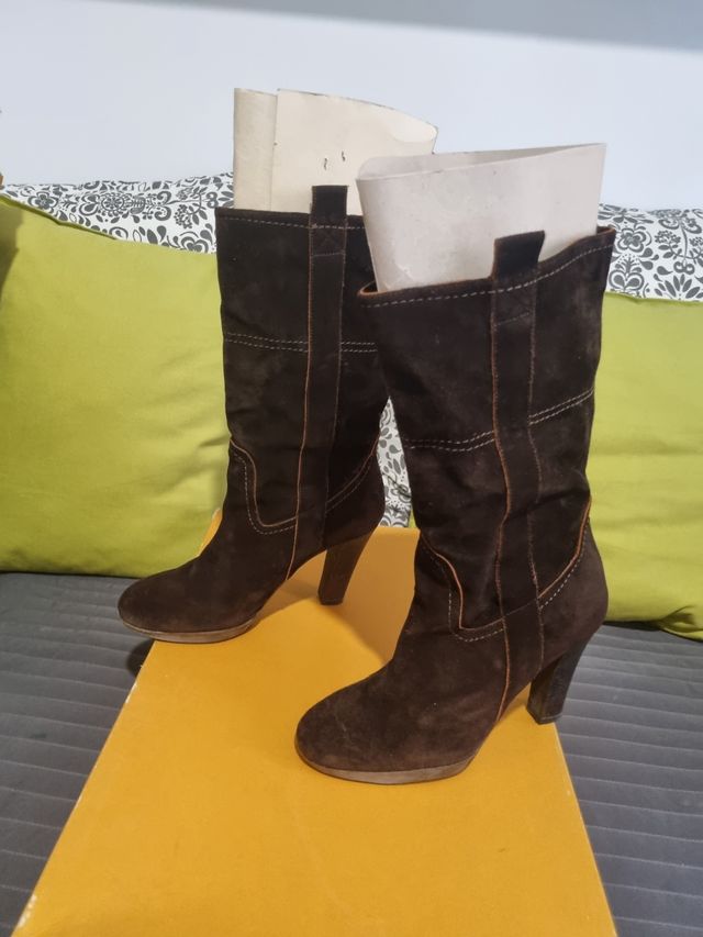 stivaletti marroni camoscio