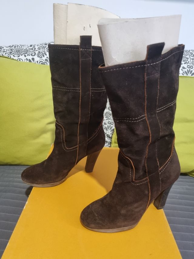 stivaletti marroni camoscio