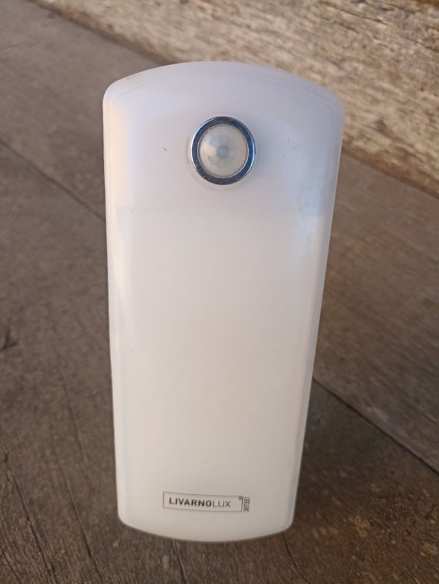 LINTERNA LED RECARGABLE 