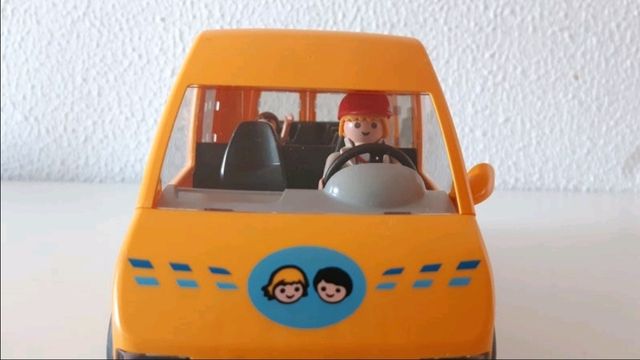 Playmobil. Autobús escolar.