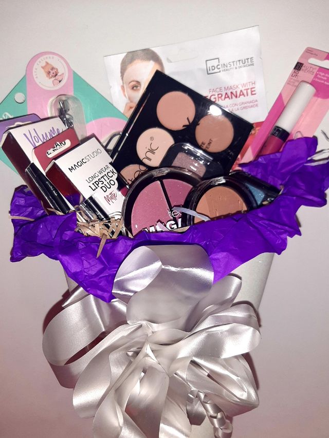 Cestas de maquillaje y cosméticos