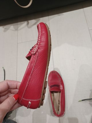 Zapatos de vestir.  